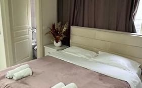 Urban Retreat Apartments